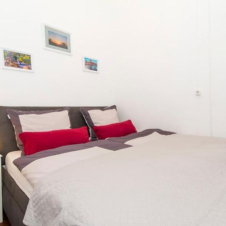 Charming Town House Just 500M From The Marina And Its Well Known Typical Market Olhão Kültér fotó
